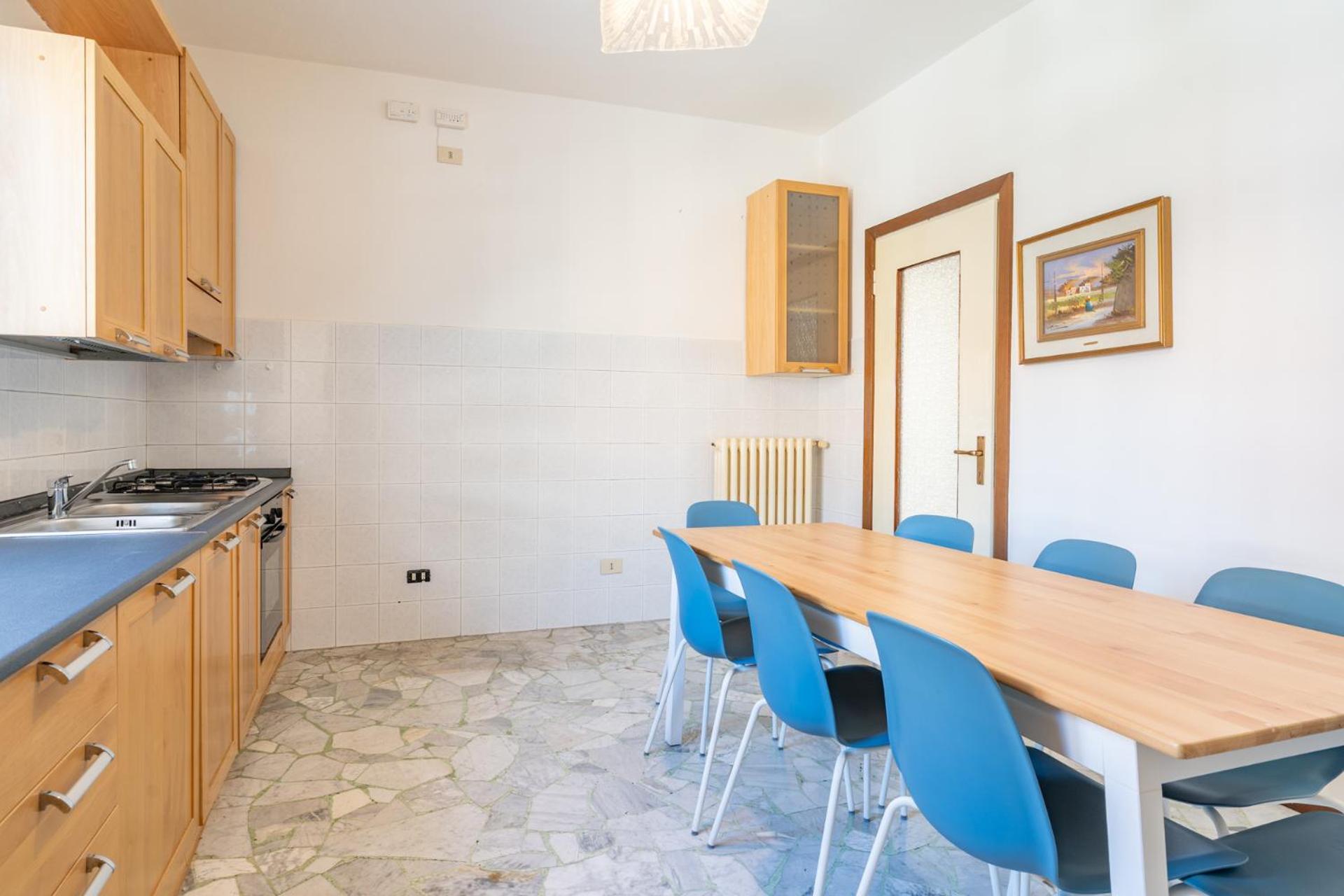 Spacious Apartment With Panoramic Views In Лекко Экстерьер фото